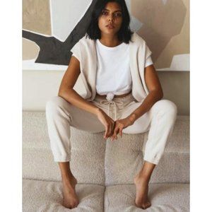 NWT A&F Soft AF Joggers, cream XXS
